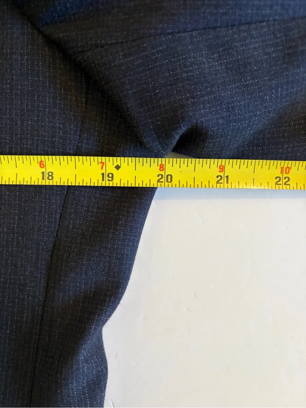 John Varvatos Navy Wool Super 100s 2-Piece Suit 42R 2-Button Cupro Lined